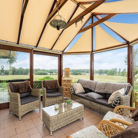 Zottegem Stunning Holiday Home In Oombergen With Terrace And Garden מראה חיצוני תמונה