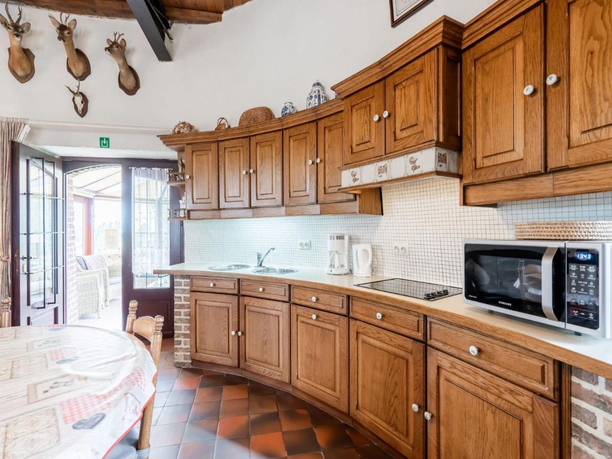 Zottegem Stunning Holiday Home In Oombergen With Terrace And Garden מראה חיצוני תמונה
